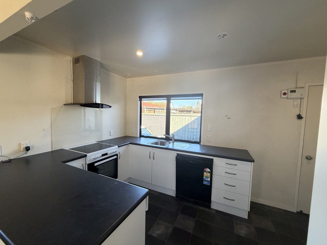 19A James Street, Hamilton East, Hamilton - Carousel 2