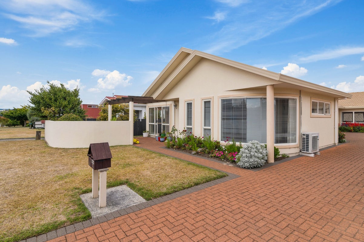 7A Peace Street, Fenton Park, Rotorua - Carousel 1