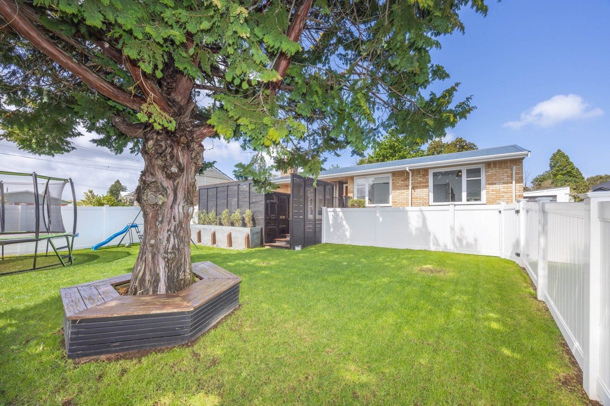 6 Ross View Terrace, Dinsdale, Hamilton - Carousel 1