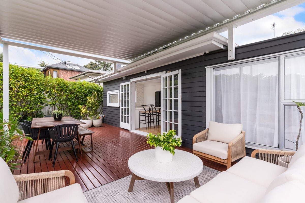 42 Tiri Tiri Road, Birkdale, North Shore City, Auckland - Carousel 2