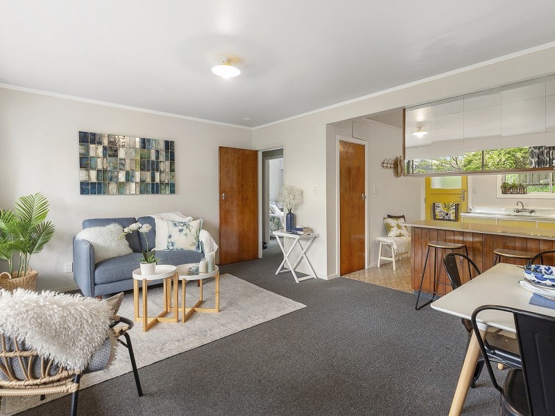 3/153 Main Road, Tawa, Wellington - Carousel 1