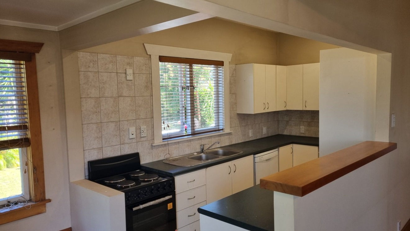678 Sandringham Road, Sandringham, Auckland - Carousel 1