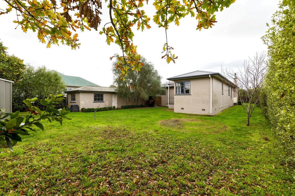 16 Ihle Street, Terrace End, Palmerston North - Carousel 26