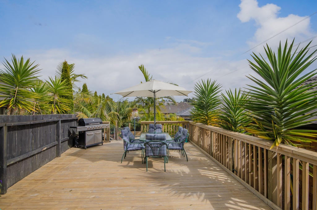 4 Caffreys Avenue, Massey, Auckland - Carousel 18