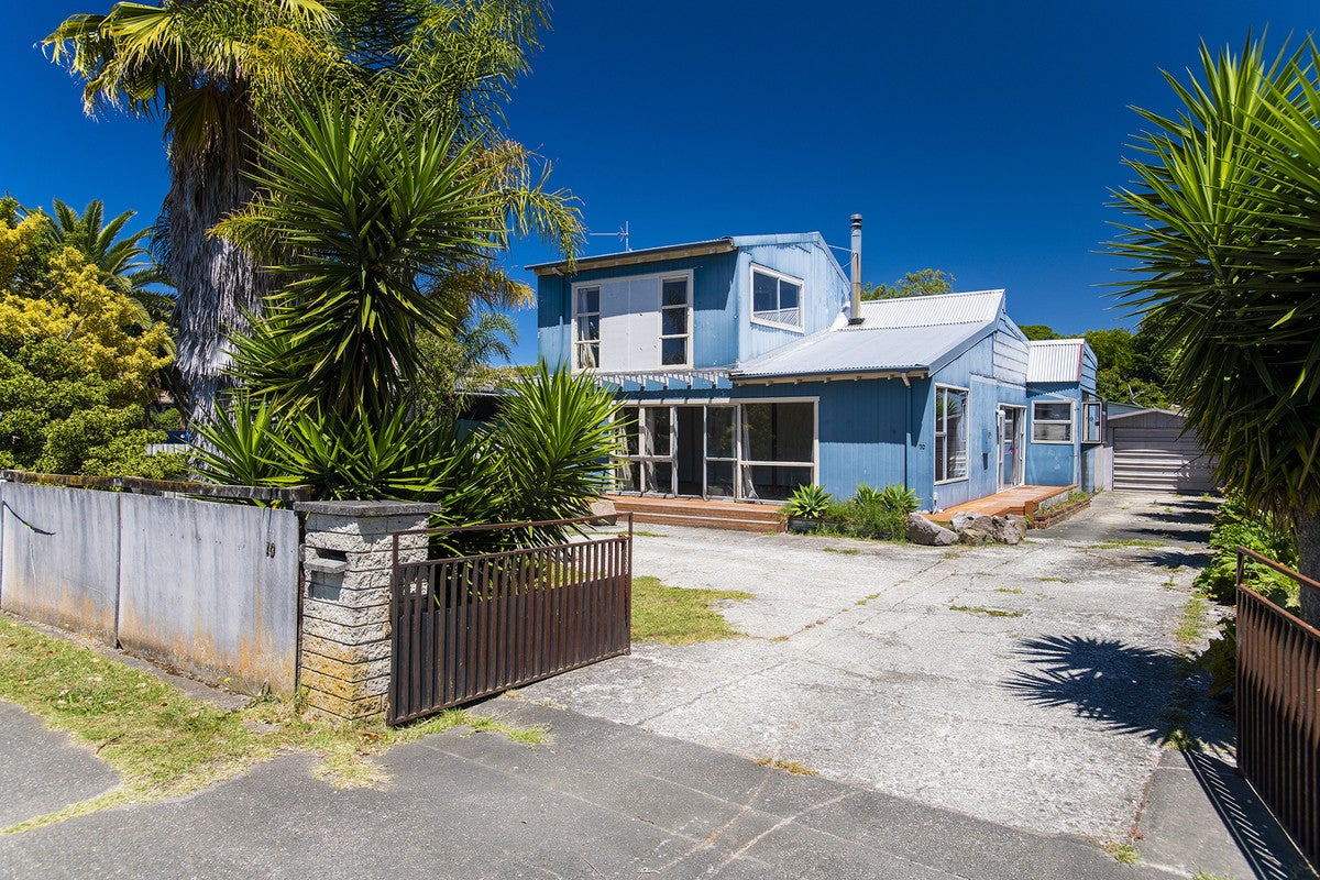 70 Ormond Road, Whataupoko, Gisborne - Carousel 1