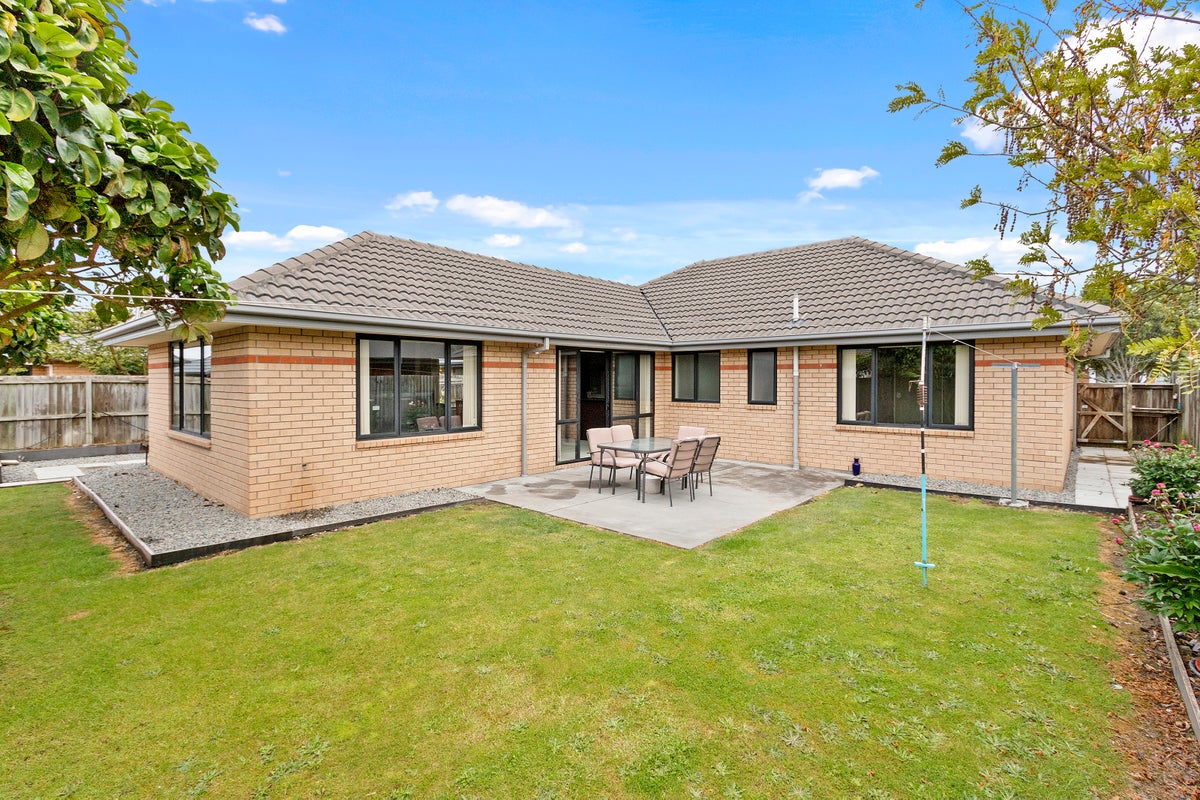 4 Kaniere Avenue, Hei Hei, Christchurch - Carousel 2
