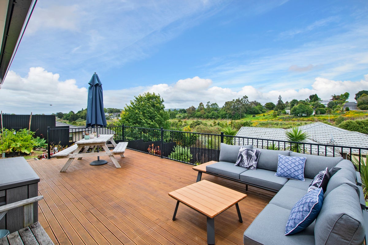 29 Brunner Terrace, Kamo, Whangarei - Carousel 1