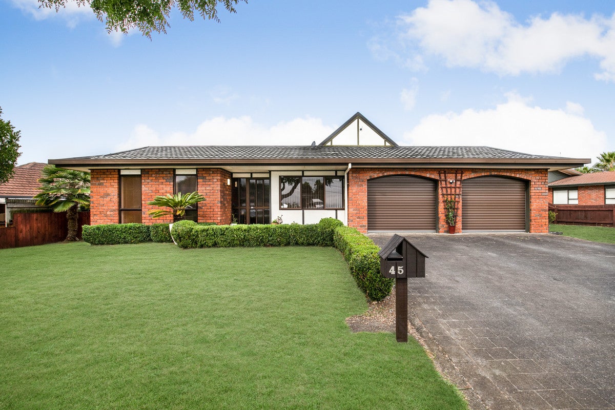 45 Lakeside Drive, Pahurehure, Papakura - Carousel 1