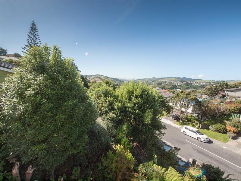 20 Chisbury Street, Churton Park, Wellington - Carousel 21