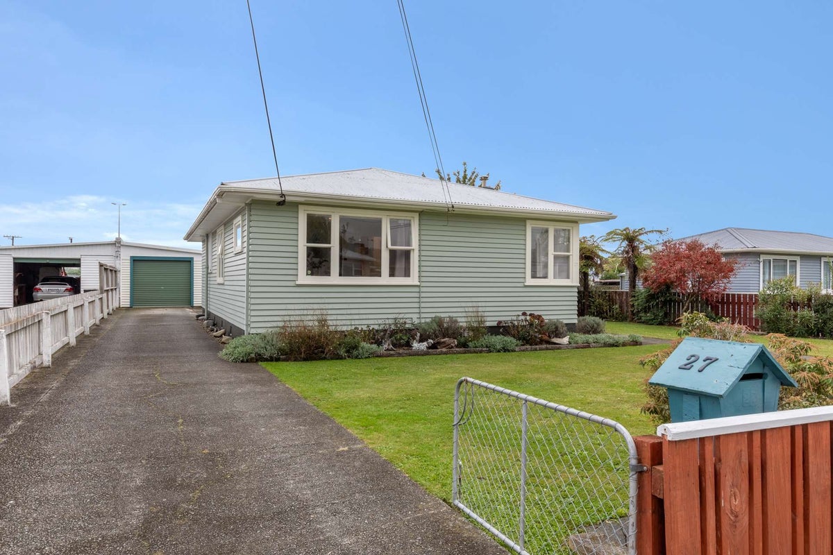 27 Ferguson Street, Levin, Levin - Carousel 1