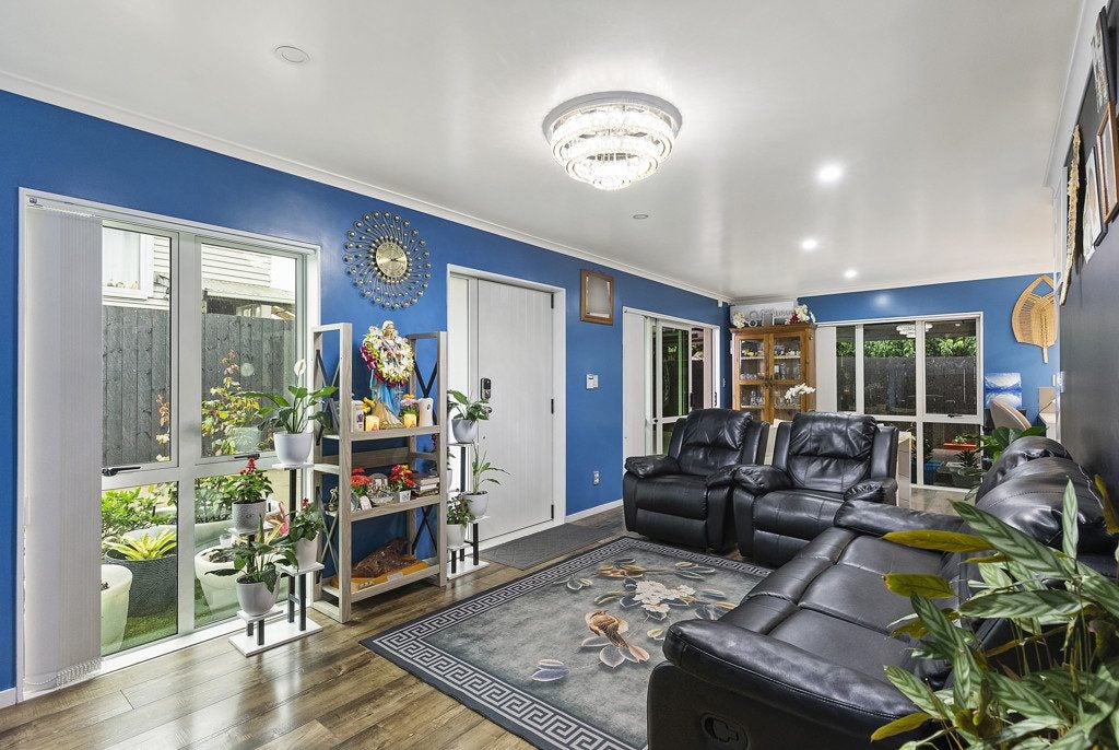 34B McInnes Road, Weymouth, Auckland - Carousel 1