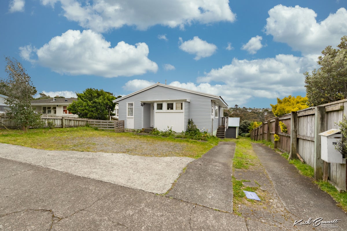 79 Waihemo Street, Waitangirua, Porirua - Carousel 1