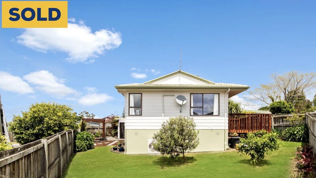 7 Patrice Place, Massey, Auckland - Carousel 1