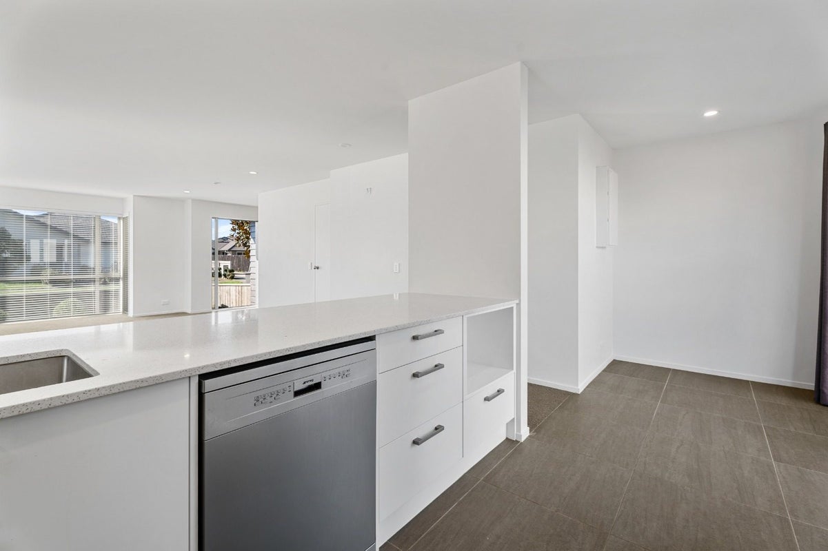 31 Aviation Street, Takanini, Auckland - Carousel 2
