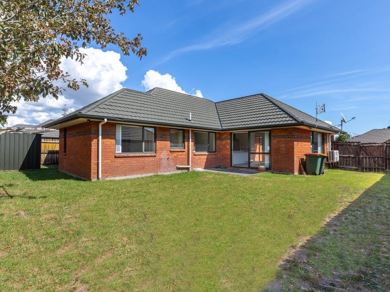 8 Old Park Place, Takanini, Auckland - Carousel 2
