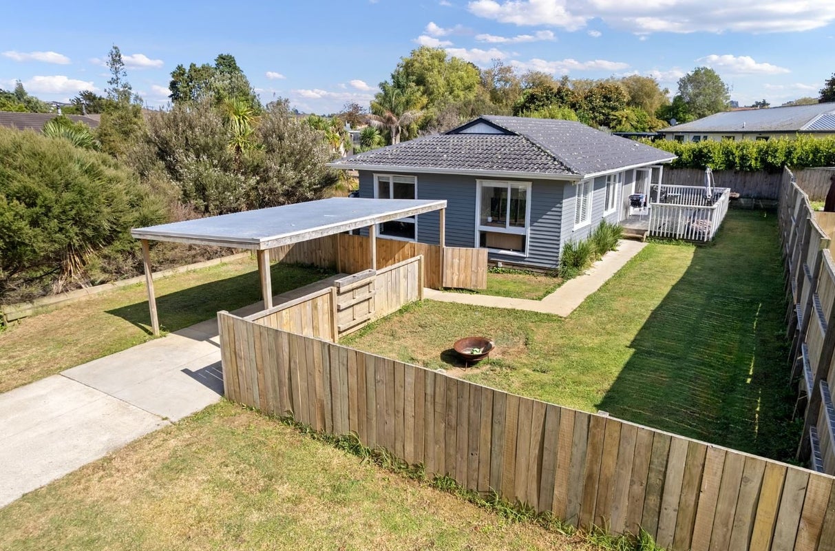 11 High Street, Pokeno - Carousel 1