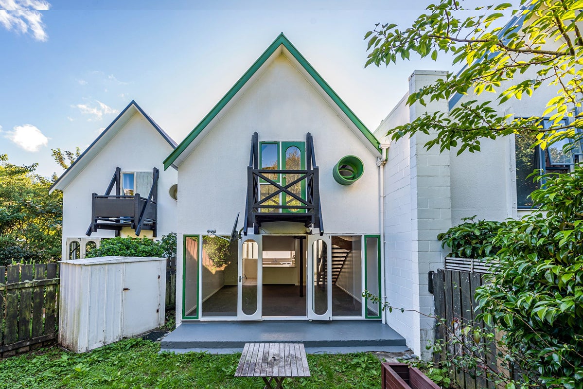 6/62 South Karori Road, Karori, Wellington - Carousel 1