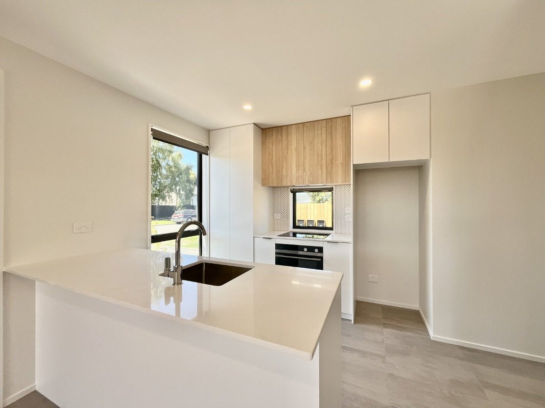 1/15 Plunket Street, Spreydon, Christchurch - Carousel 2