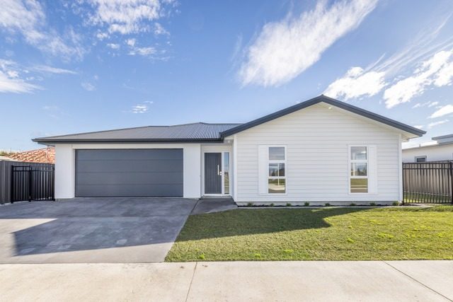 57 Wai Whatu Street, Meeanee, Napier - Carousel 1
