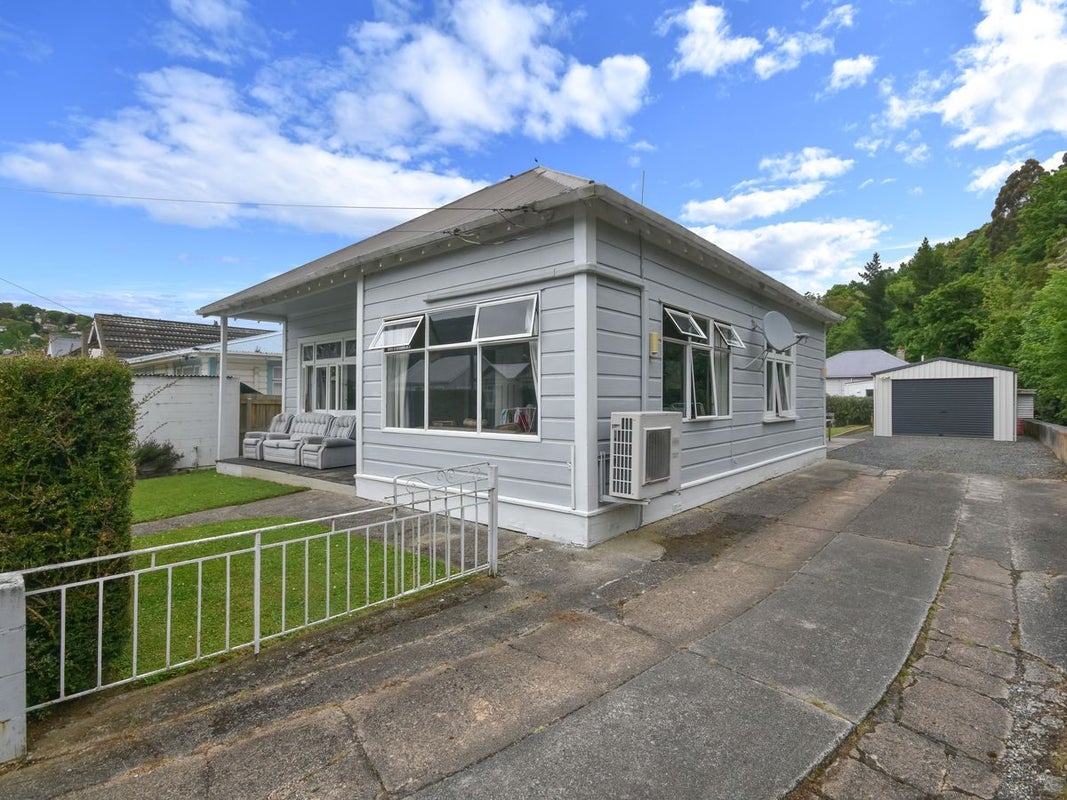 43 Carr Street, North East Valley, Dunedin - Carousel 2