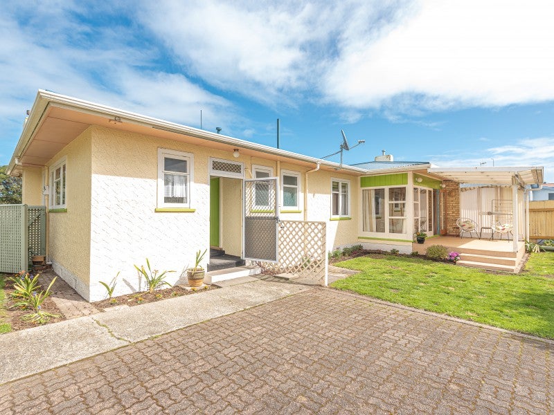 6 Wordsworth Street, Gonville, Whanganui - Carousel 1