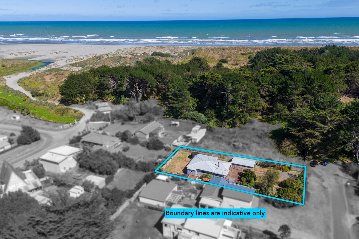 4 Hokio Road, Hokio Beach, Levin - Carousel 2