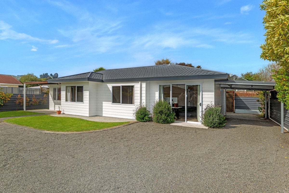 43C Stout Street, Whataupoko, Gisborne - Carousel 1