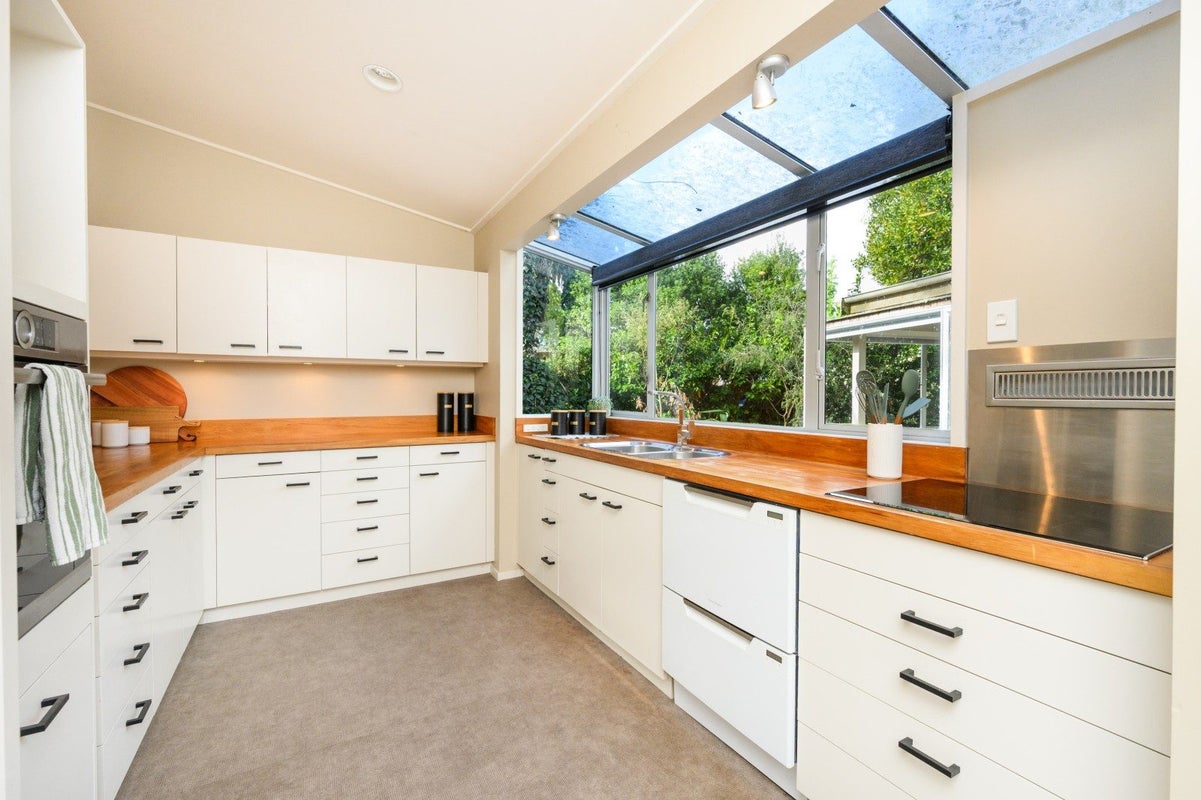 196 Victoria Avenue, Hokowhitu, Palmerston North - Carousel 2