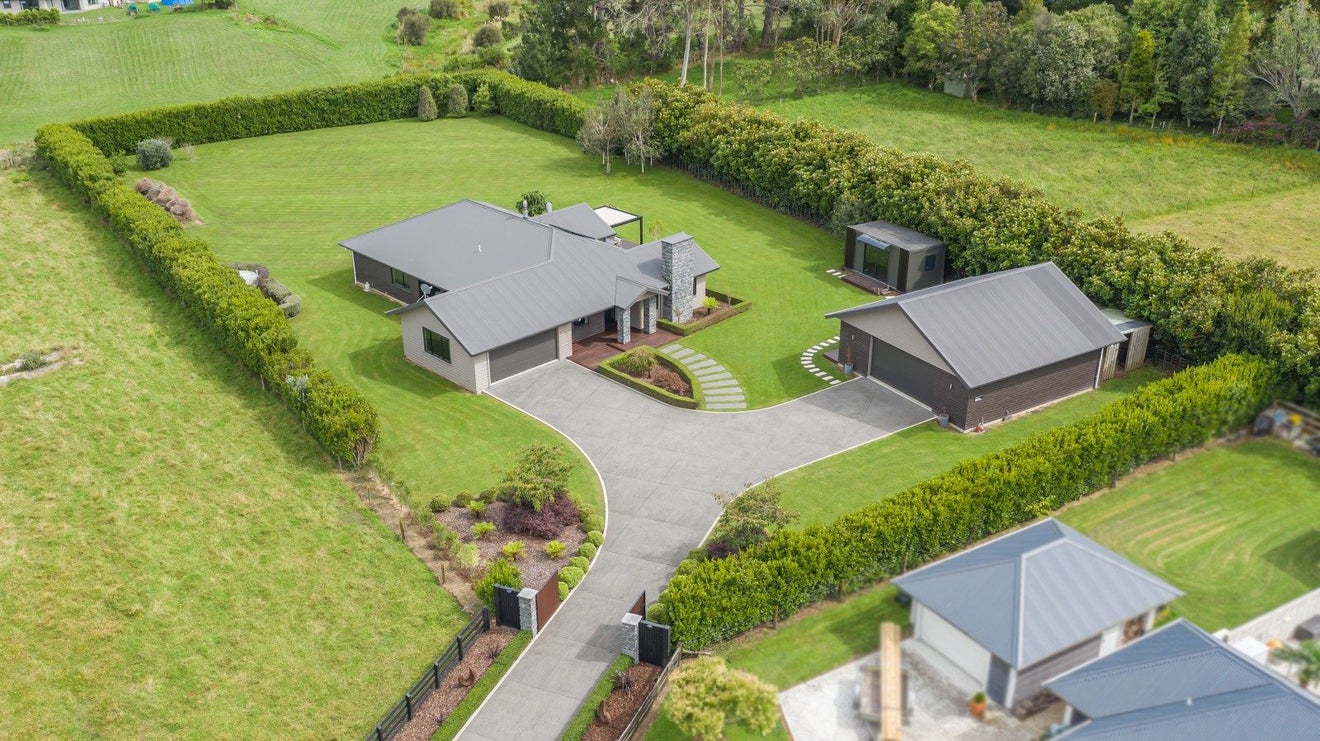 22 Tunbridge Wells, Ohau, Levin - Carousel 22