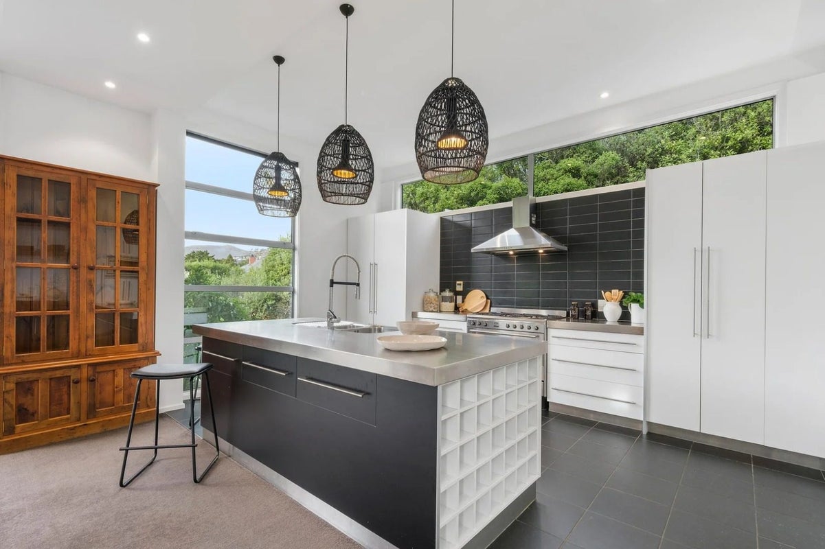 2/5 Whareora Terrace, Cashmere, Christchurch - Carousel 2