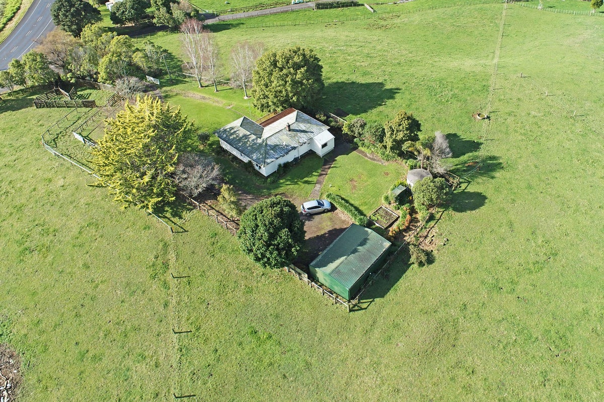915 Glenbrook Road, Pukekohe - Carousel 2