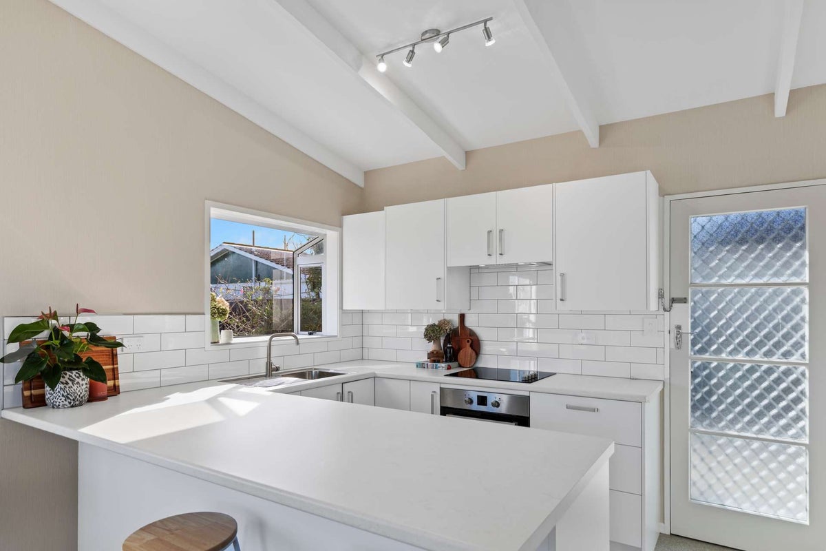 34B Somerset Road, Springvale, Whanganui - Carousel 2