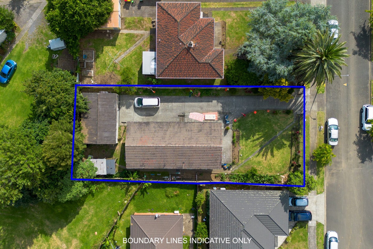 25 Lachlan Place, Favona, Auckland - Carousel 1