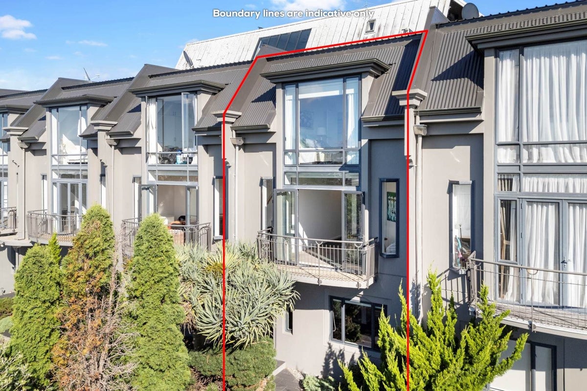 3/15 Sarawia Street, Newmarket, Auckland - Carousel 1