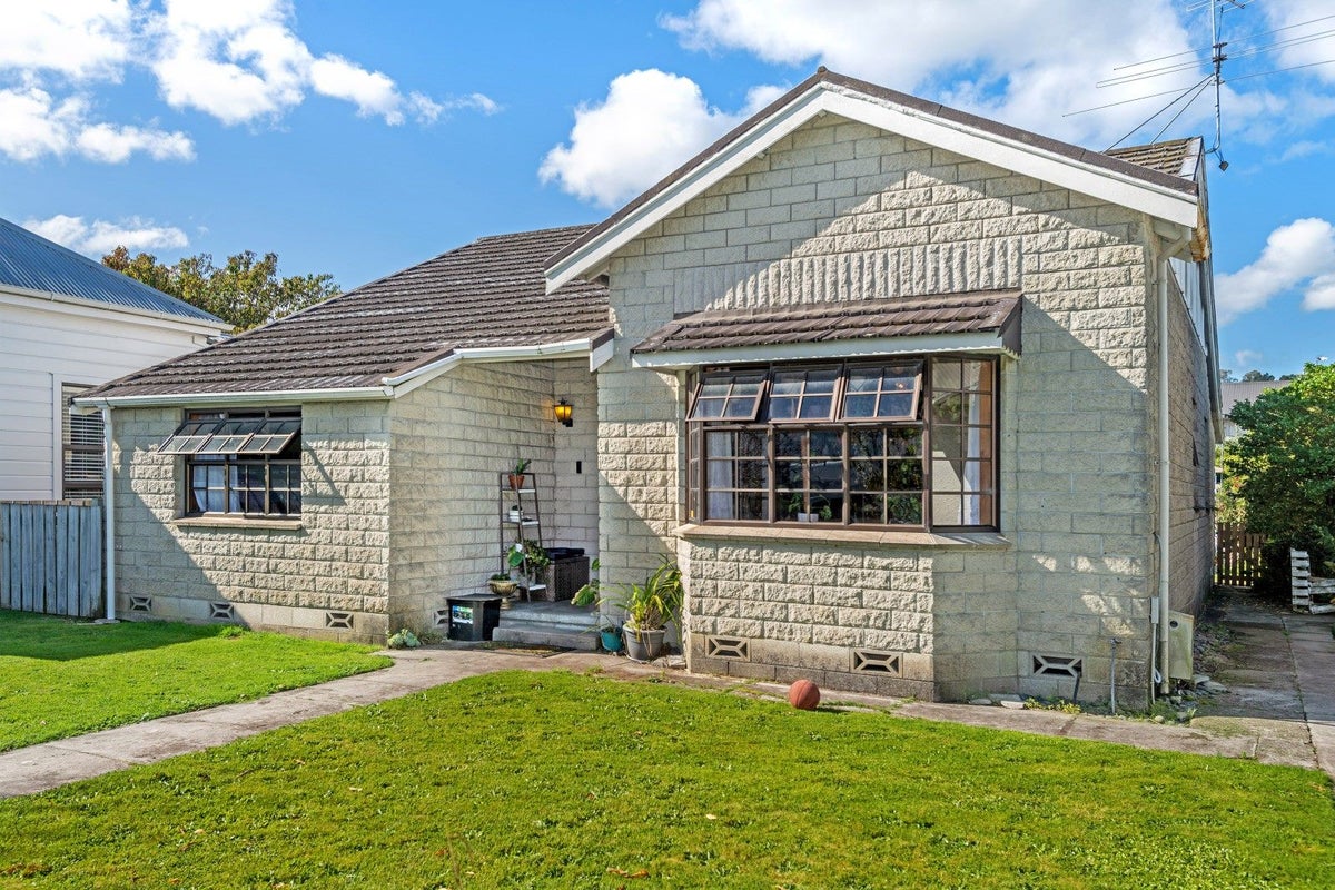 51 Ormond Road, Whataupoko, Gisborne - Carousel 2