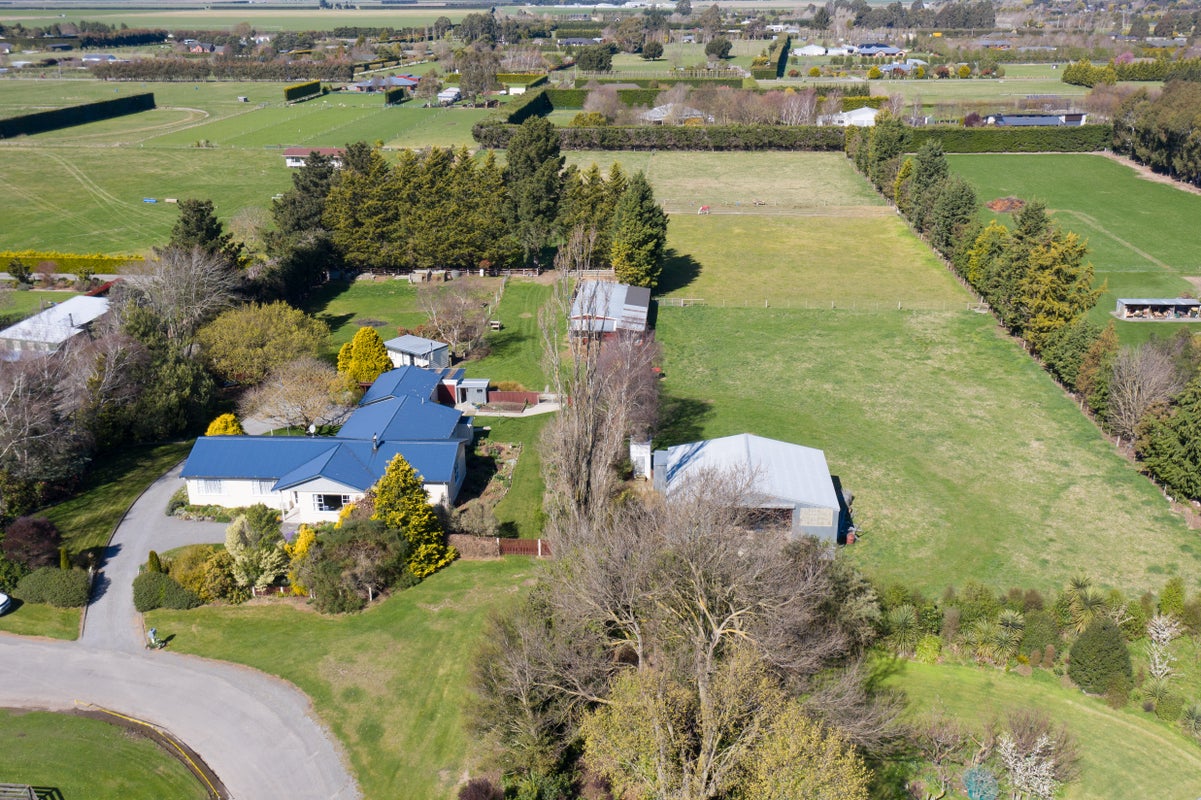 24 Gordons Road, Netherby, Ashburton - Carousel 1