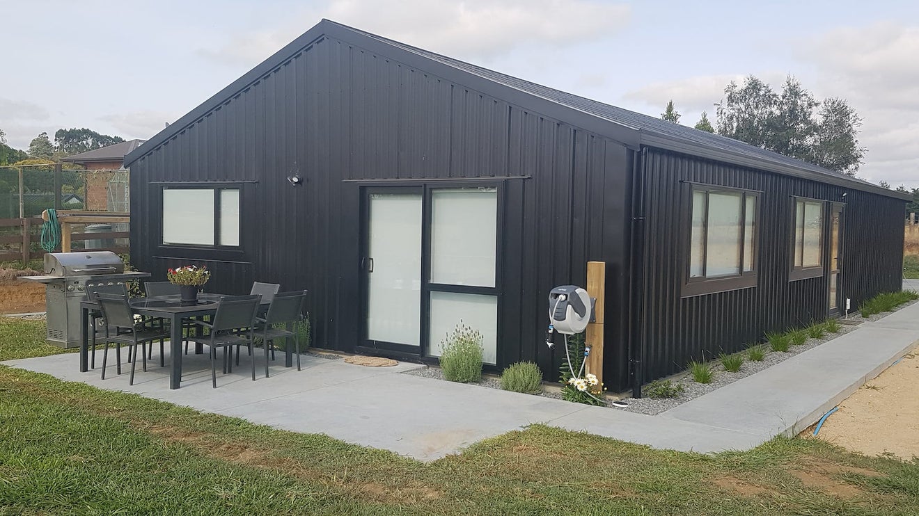 12 Belle Amie Drive, Te Awamutu, Te Awamutu - Carousel 1