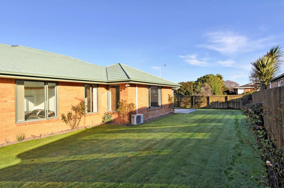 27 Dufek Crescent, Wigram, Christchurch - Carousel 2