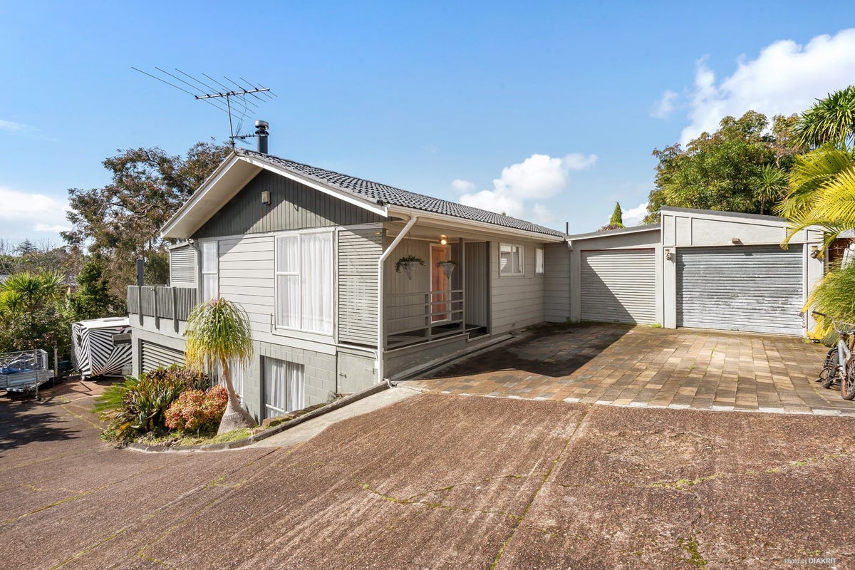 26 Anich Road, Massey, Auckland - Carousel 1
