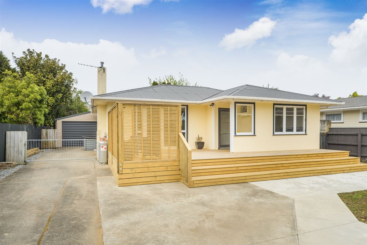 572 Pioneer Highway, Highbury, Palmerston North - Carousel 2