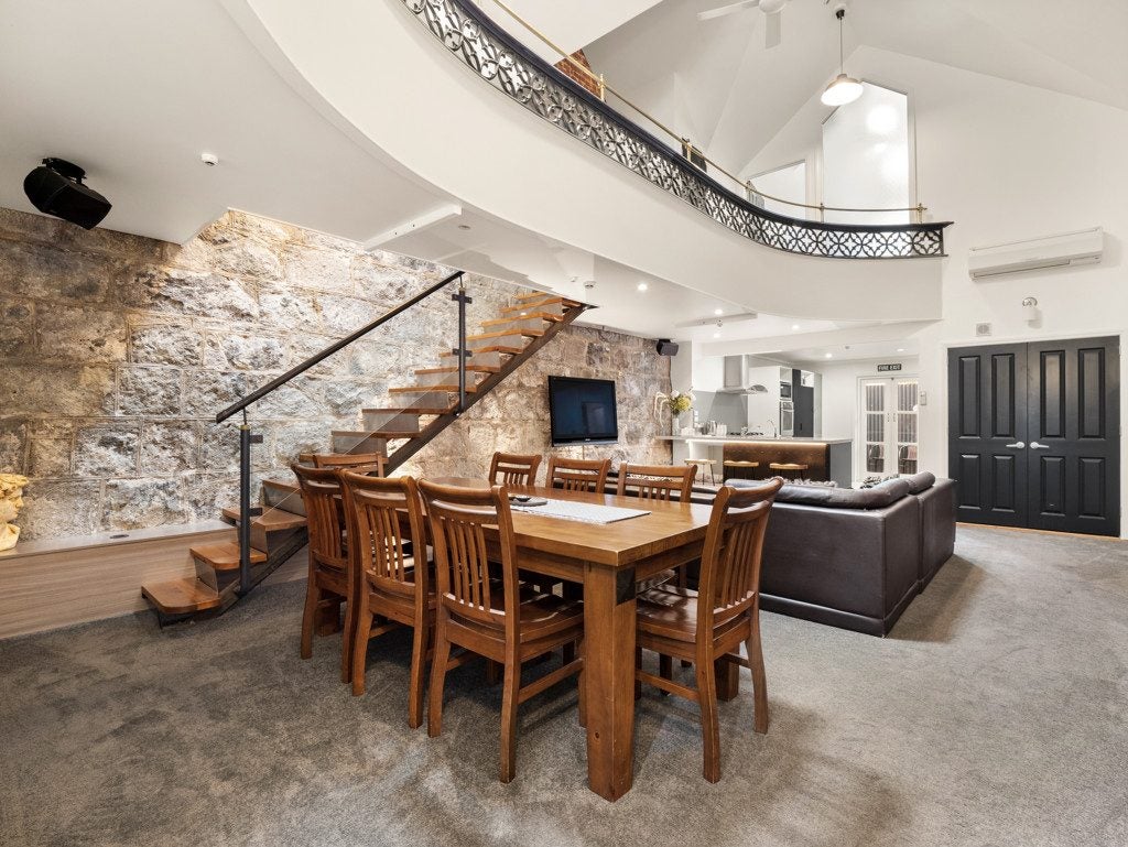 2/81 Moray Place, Dunedin Central, Dunedin - Carousel 1