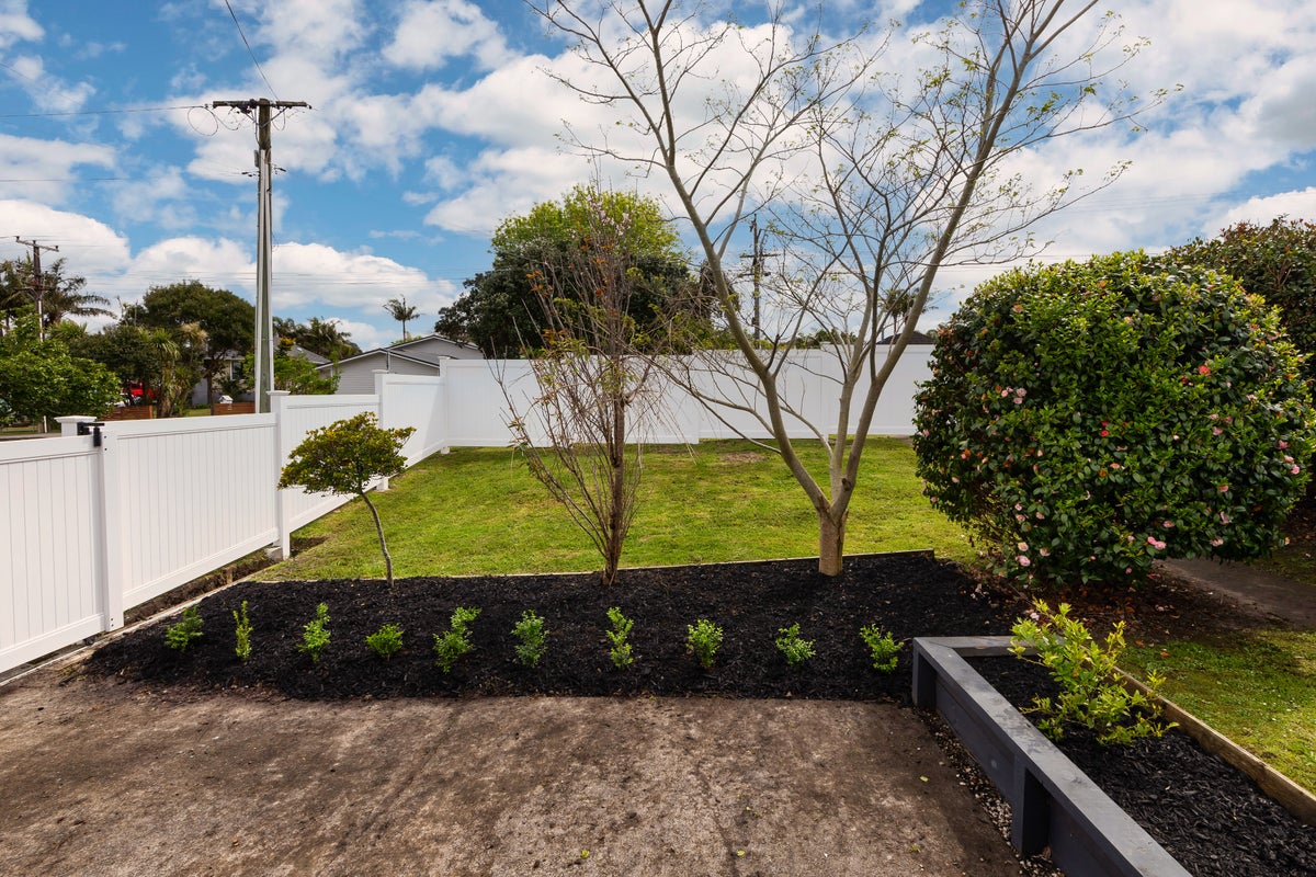 1/24 Strid Road, Te Atatu South, Auckland - Carousel 26