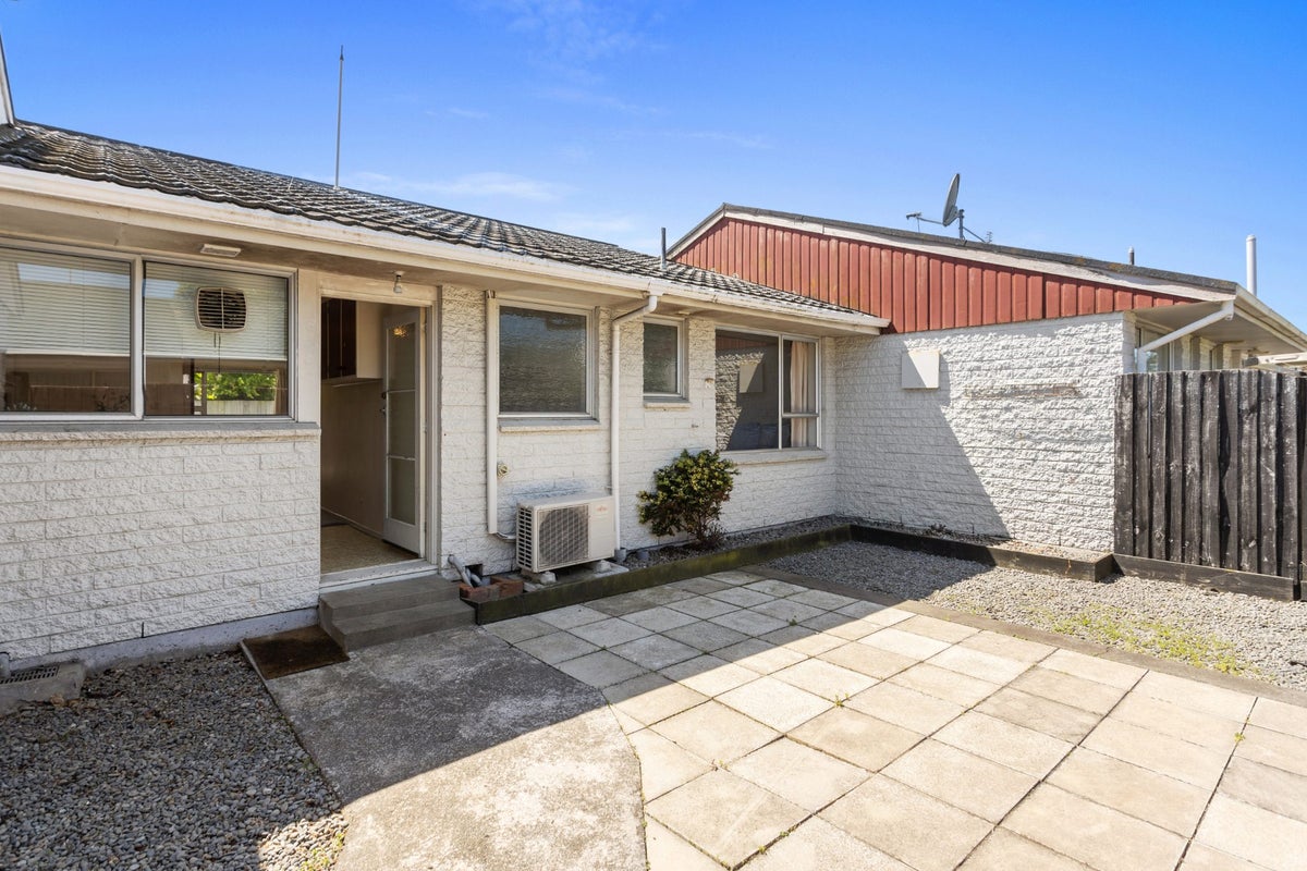 3/24 Champion Street, Edgeware, Christchurch - Carousel 12