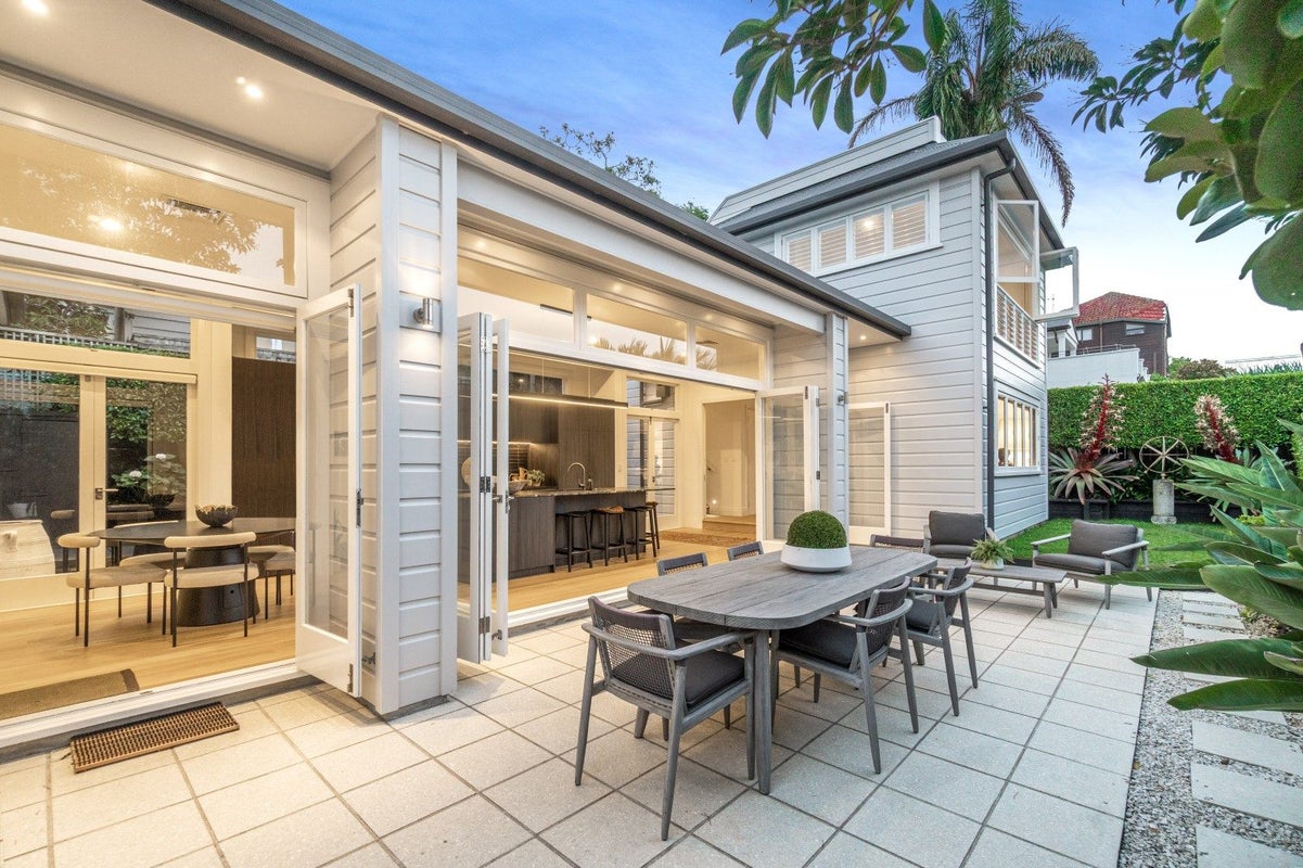 21 St Aubyn Street, Devonport, Auckland - Carousel 2