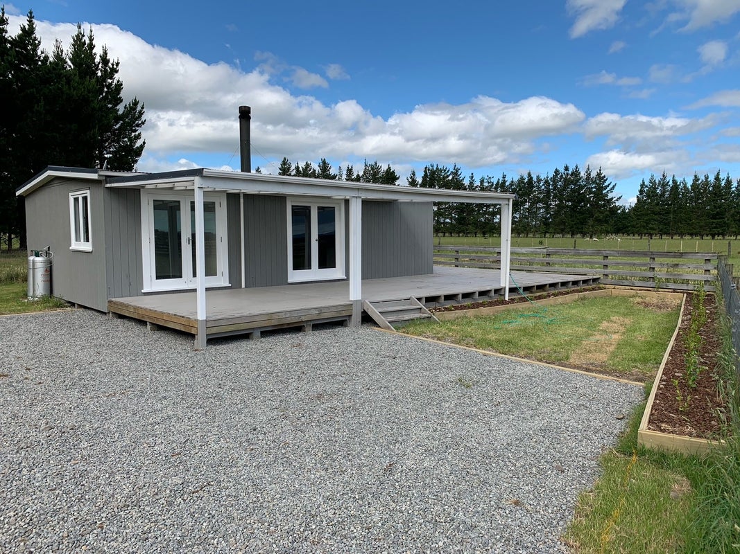 1292 State Highway 2, Featherston - Carousel 1