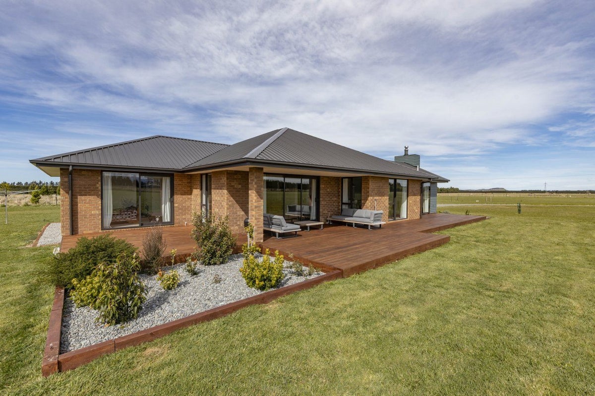 728 Woodstock Road, Burnt Hill, Oxford - Carousel 1