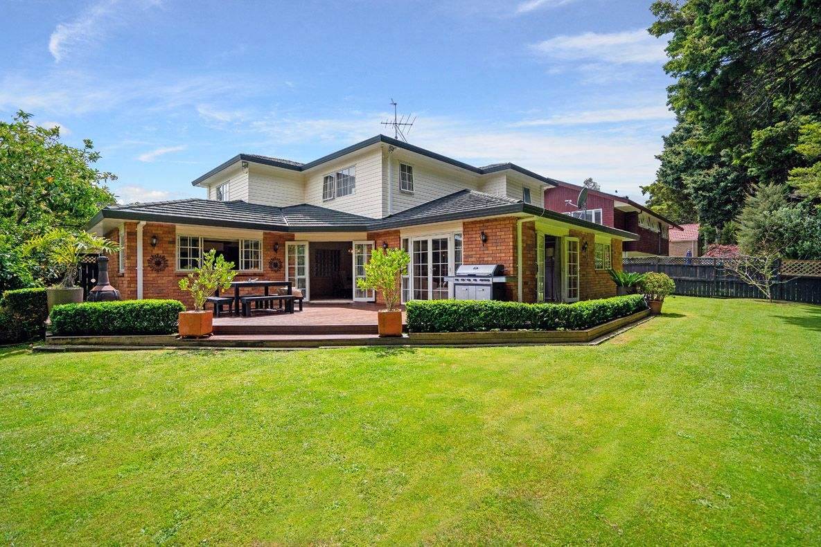 25 Walpole Avenue, Hillpark, Auckland - Carousel 1
