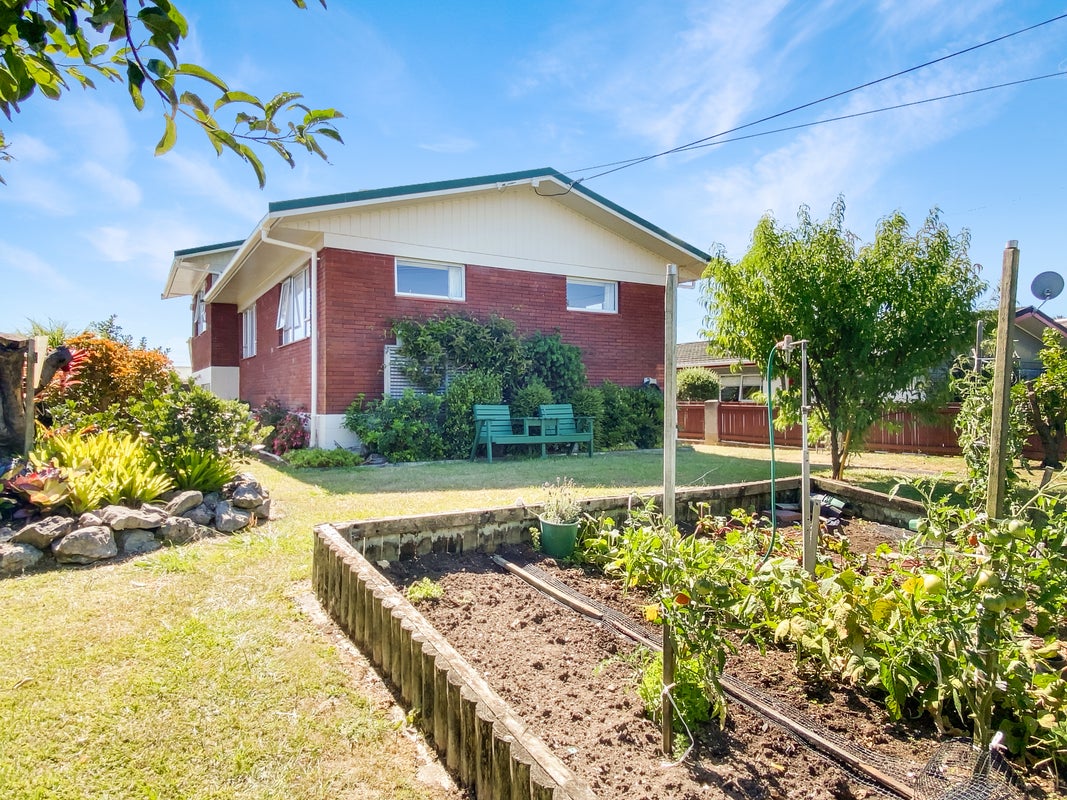 50 Kokich Crescent, Onerahi, Whangarei - Carousel 2
