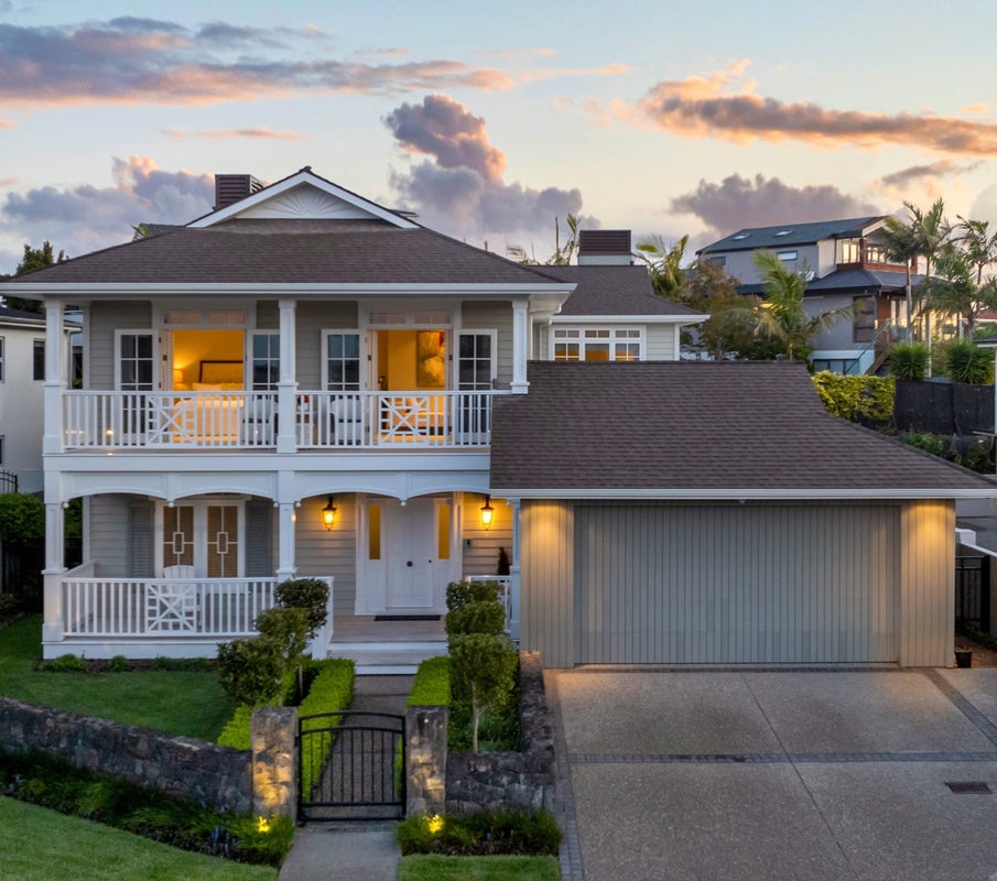 18 Compass Point Way, Half Moon Bay, Auckland - Carousel 1