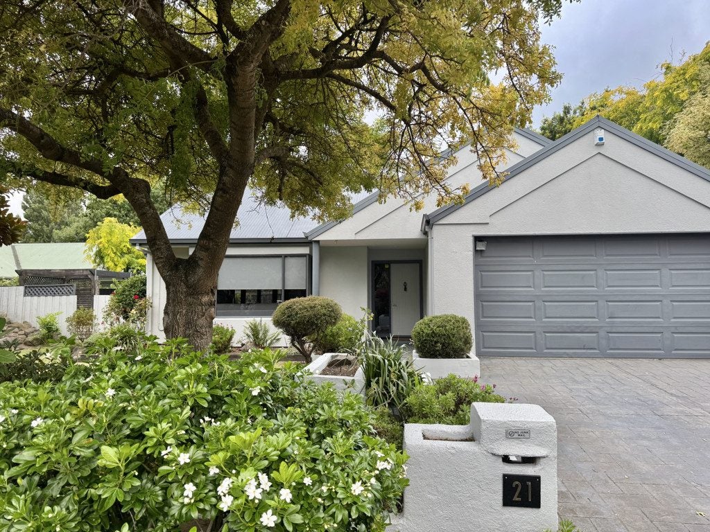 21 Thornwood Place, Redwood, Christchurch - Carousel 1